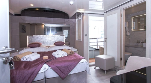 VIP - Upper or main deck