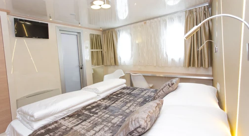 VIP - Ober-/Hauptdeck