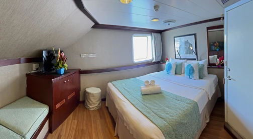 Cat. P: Cubierta principal. Cama doble o gemelas