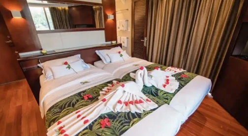 Cabine double avec mini-terrasse