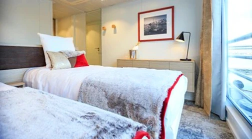 Double Cabin - Middle Deck - Cat B