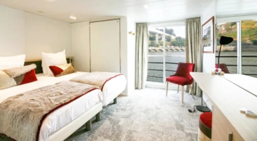 Suite - Intermediate Deck - Cat B