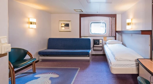 Barrierefreie Kabine für Menschen mit eingeschränkter Mobilität