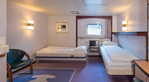 Barrierefreie Kabine für Menschen mit eingeschränkter Mobilität