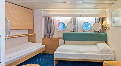 Cabina accessibile alle persone a mobilità ridotta - Ponte inferiore