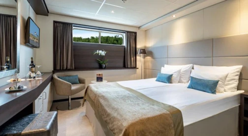 Comfort Cabin - Main Deck