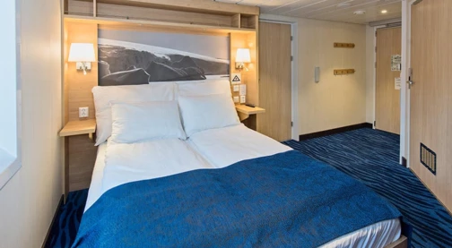 Cabine extérieure accessible aux fauteuils roulants