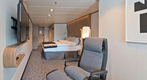 Outside cabin - Lower deck