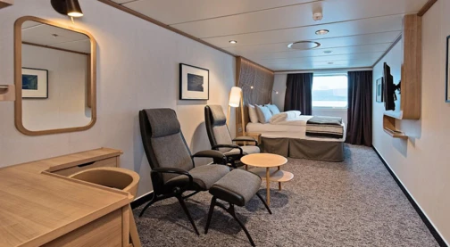 Outside cabin - Lower deck