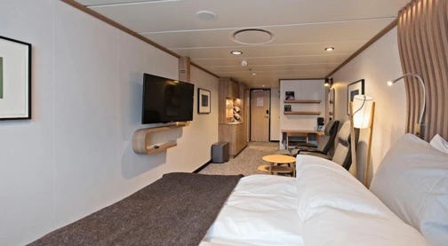 Outside cabin - Lower deck