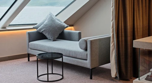 Large suite with balcony - Upper deck