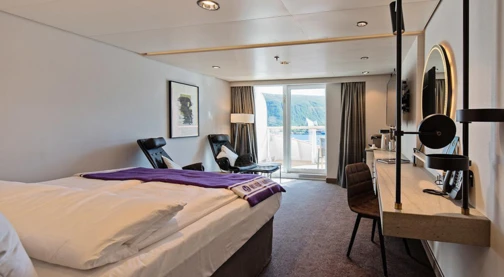 Suite with balcony - Upper deck