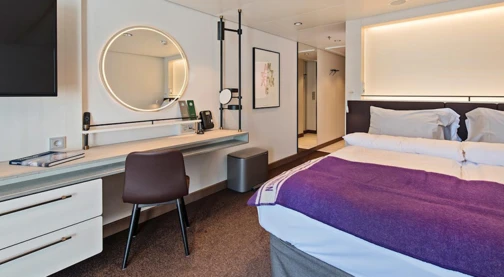 Suite with balcony - Upper deck