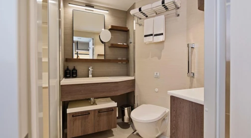 Suite with balcony - Upper deck