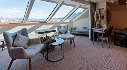 Corner suite - Upper deck