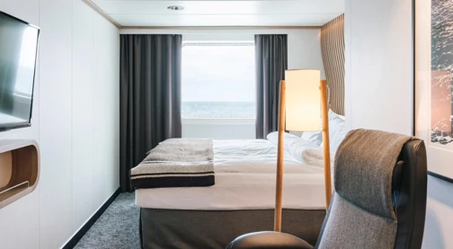 Outside cabin - Lower deck