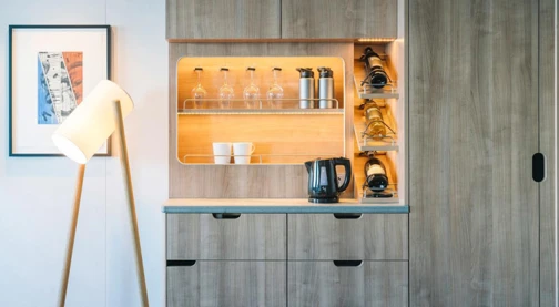 Wheelchair-accessible outside cabin