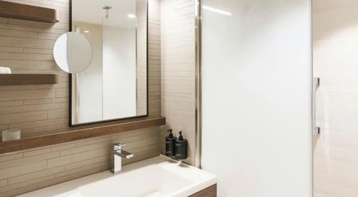 Suite with balcony - Upper deck