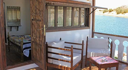 Double cabin on the upper deck