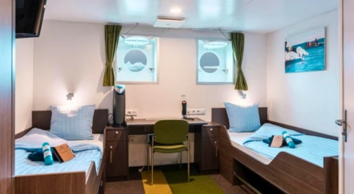 Camarote doble con ojo de buey