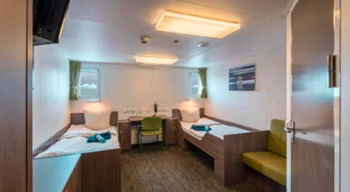 Camarote doble con ventana