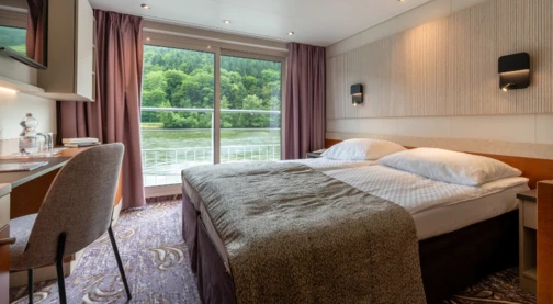 Cabina doble con balcón – Puente intermedio delantero