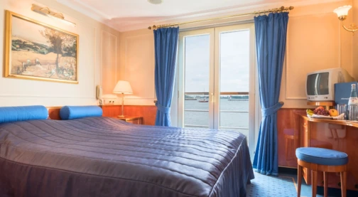 Double cabin with balcony – Upper deck