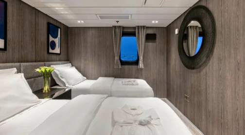 Cabinas dobles de lujo - Proa del barco