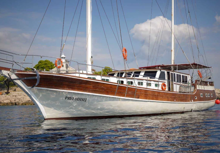 Prvi Odisej Port de Zadar |