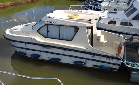 Riviera 750