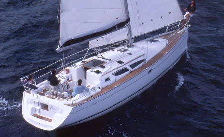 Sun Odyssey 35