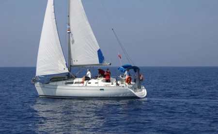 Sun Odyssey 37