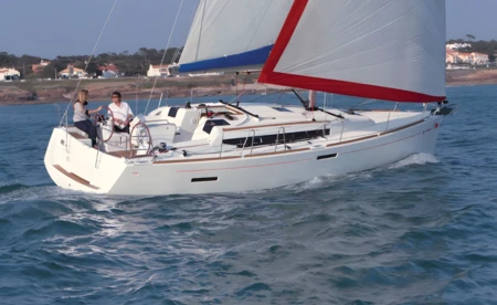 Sun Odyssey 389