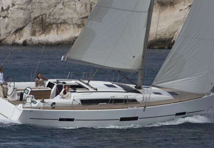 Dufour 410 GL Diélette | CAP WEST 410