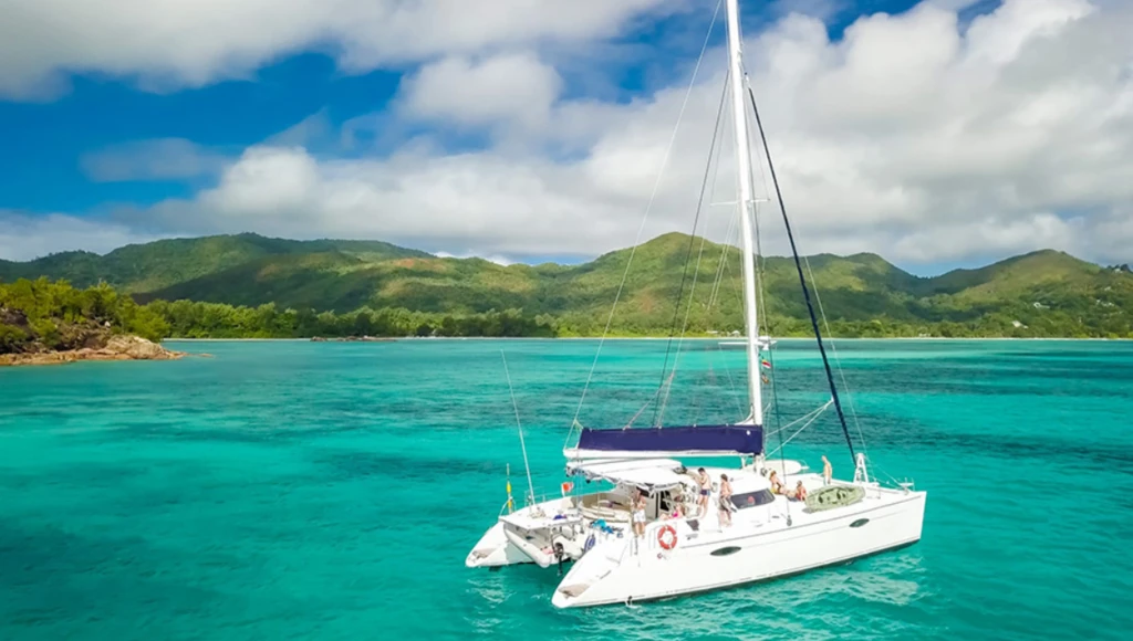 Paraíso insular: exploración de las Seychelles entre tierra y mar