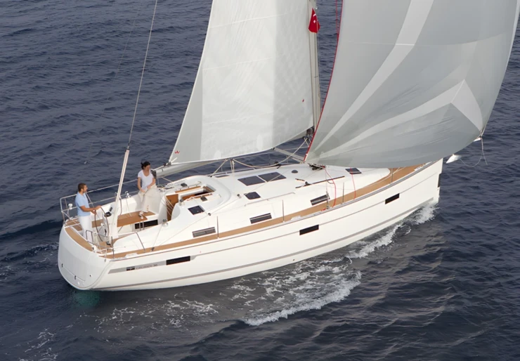 Bavaria Cruiser 36 San Vincenzo | Coregone