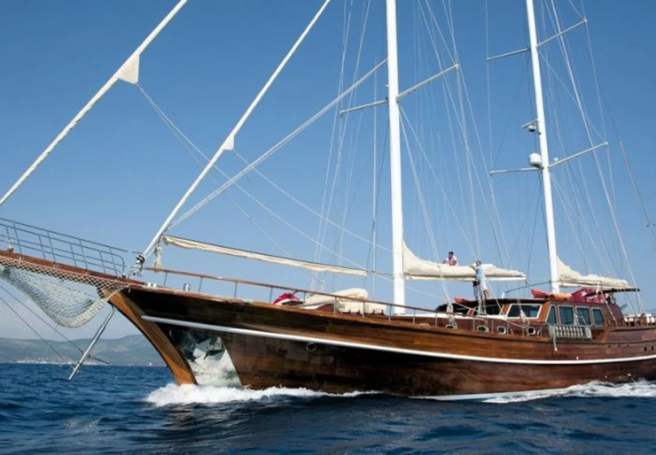 Arif Kaptan A Bodrum - puerto principal |