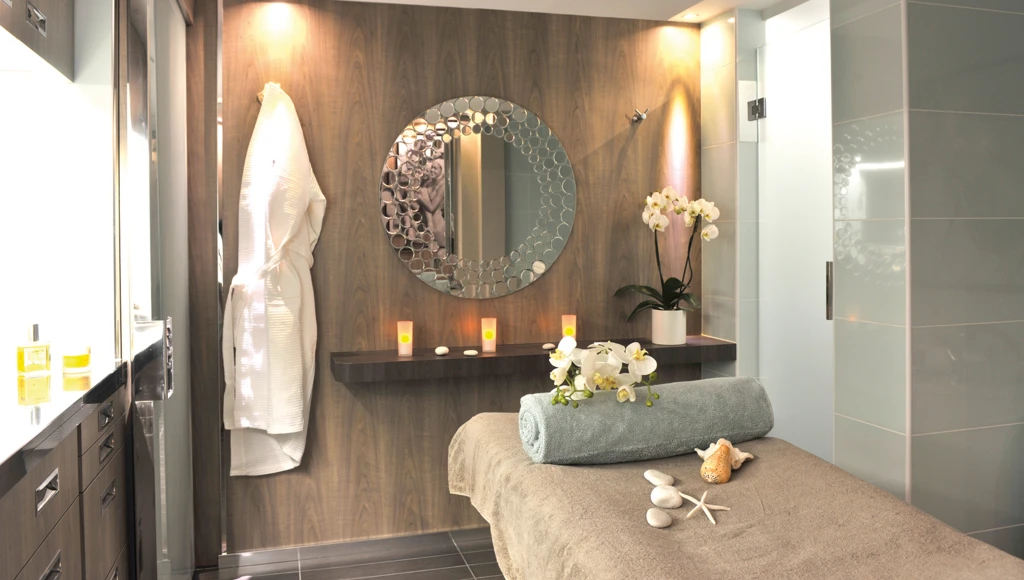 Una straordinaria odissea culturale e tropicale di 16 giorni tra l'Australia nord-occidentale, la Papua occidentale, le Molucche, Komodo e Bali