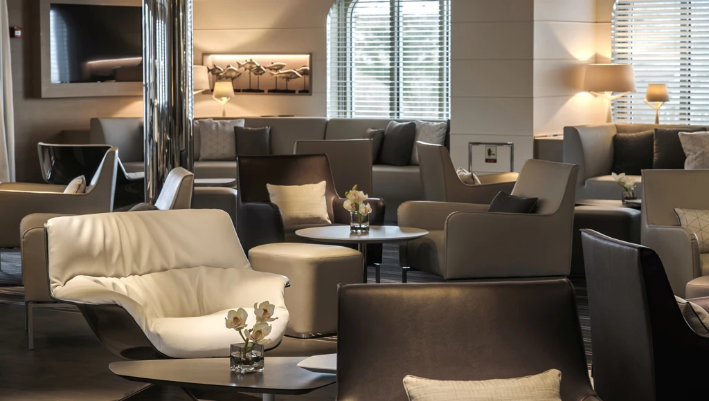 Una straordinaria odissea culturale e tropicale di 16 giorni tra l'Australia nord-occidentale, la Papua occidentale, le Molucche, Komodo e Bali