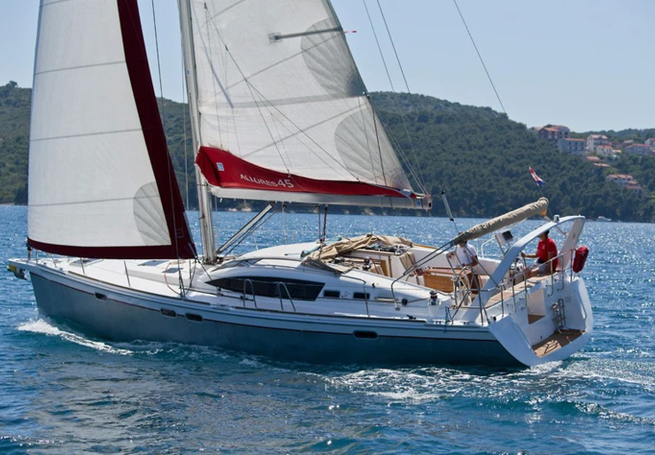 Allures 45 Komolac | Alunette