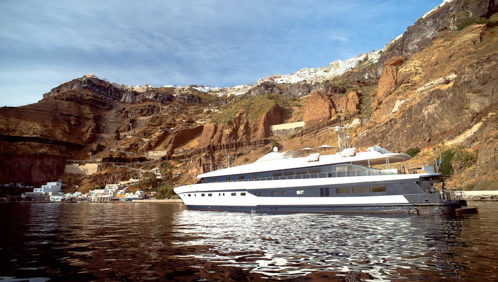 D'Athènes à Corfou, en passant par le Canal de Corinthe, superbe croisière dans les îles Ioniennes