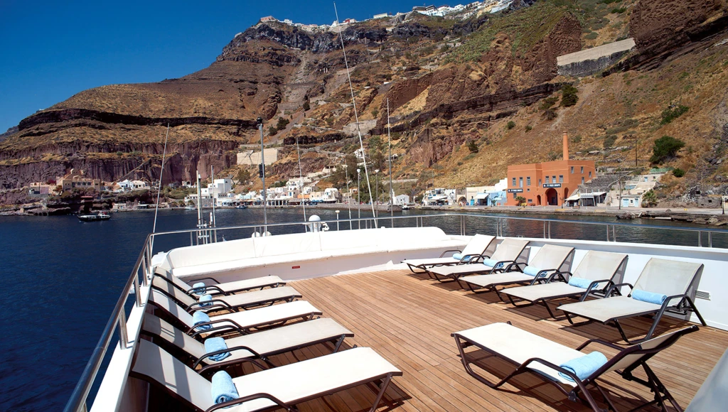 D'Athènes à Corfou, en passant par le Canal de Corinthe, superbe croisière dans les îles Ioniennes
