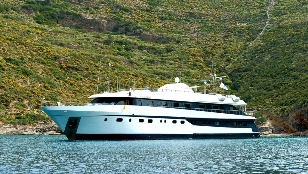D'Athènes à Corfou, en passant par le Canal de Corinthe, superbe croisière dans les îles Ioniennes