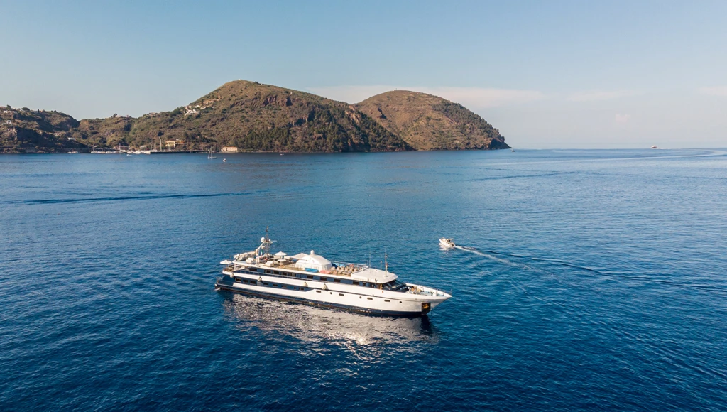D'Athènes à Corfou, en passant par le Canal de Corinthe, superbe croisière dans les îles Ioniennes