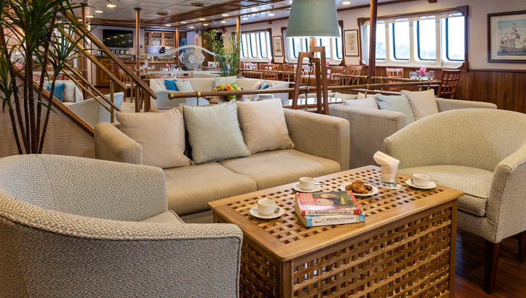 Du Péloponnèse à la mer Égée : voyage épicurien à la découverte des vins et merveilles de la Grèce