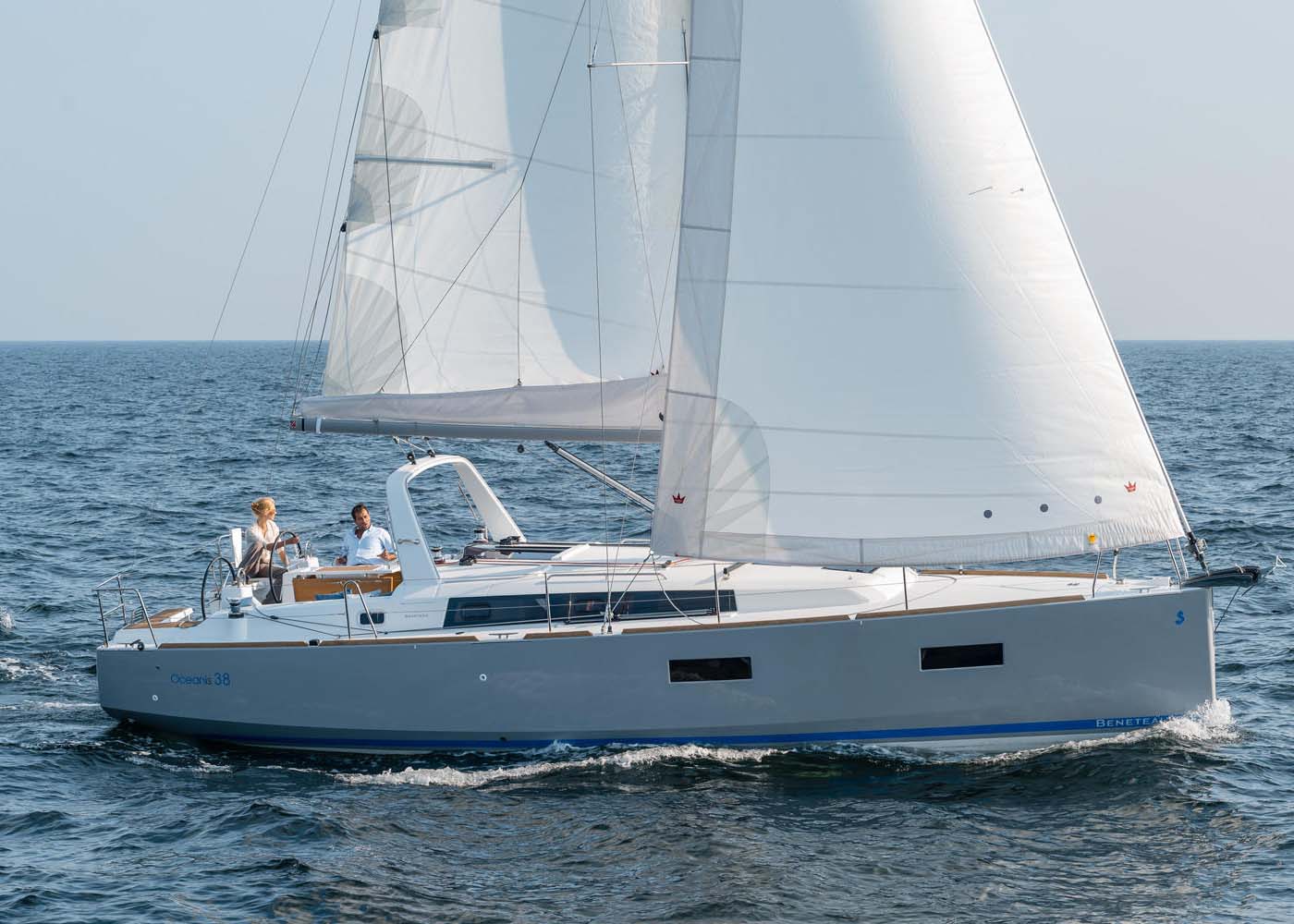 Oceanis 38