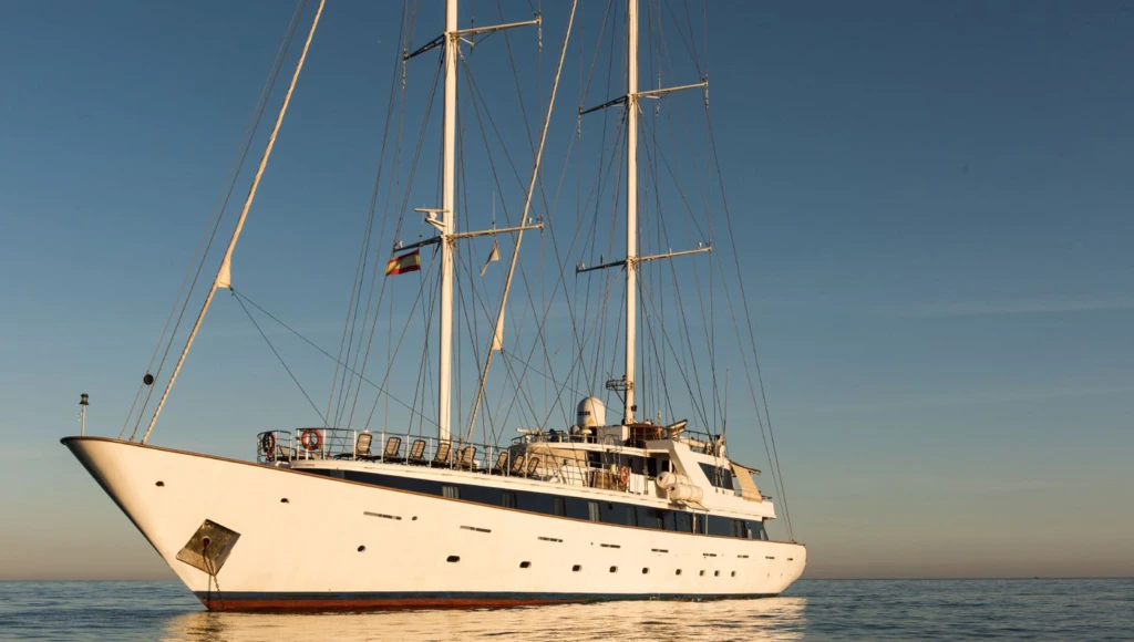 An 11 day tropical odyssey in the Polynesian islands of Papeete, Moorea and Bora Bora