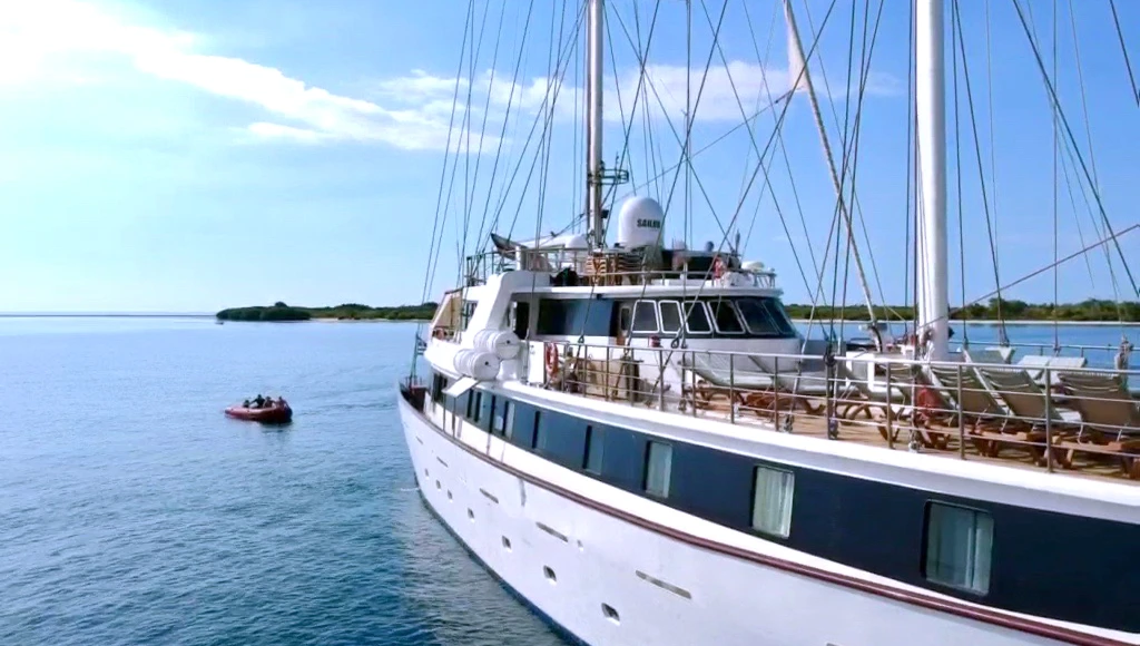 An 11 day tropical odyssey in the Polynesian islands of Papeete, Moorea and Bora Bora