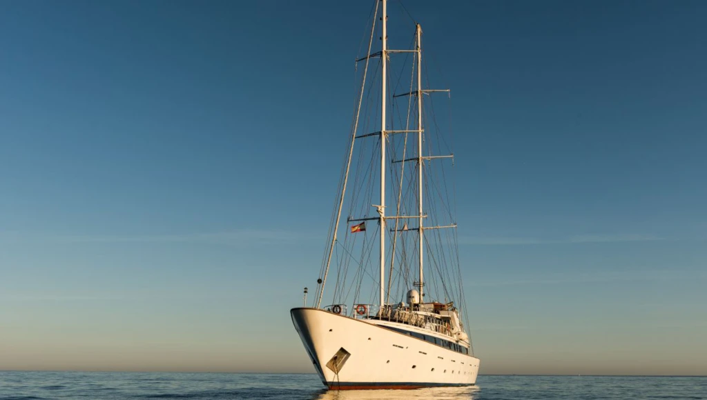 An 11 day tropical odyssey in the Polynesian islands of Papeete, Moorea and Bora Bora