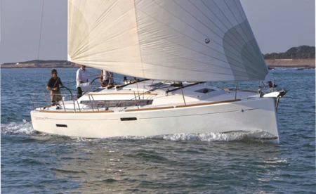 Sun Odyssey 379 perf.